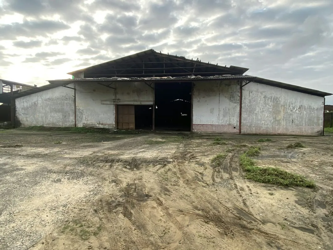 Kaybi factory entrance before renovation